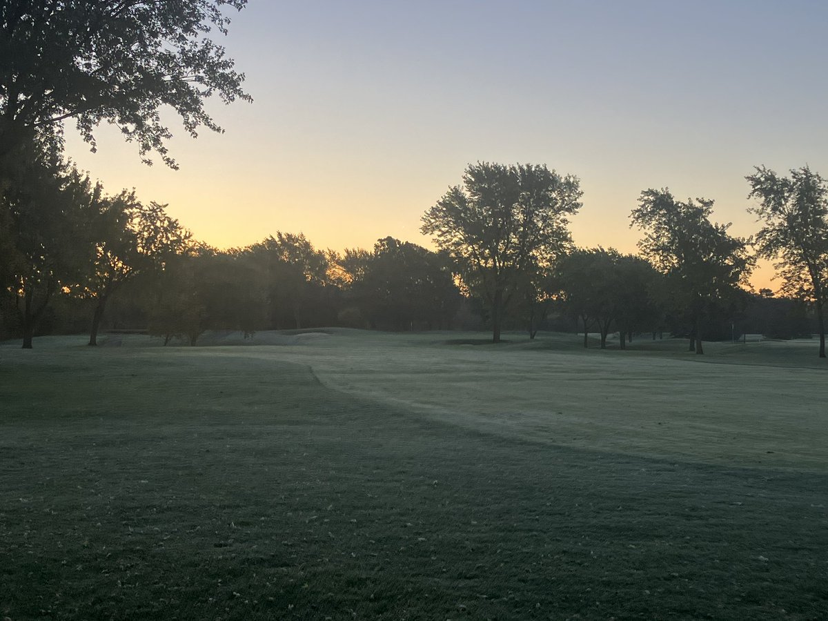 First frost @stcgcc Front 9 closed for maintenance until noon.