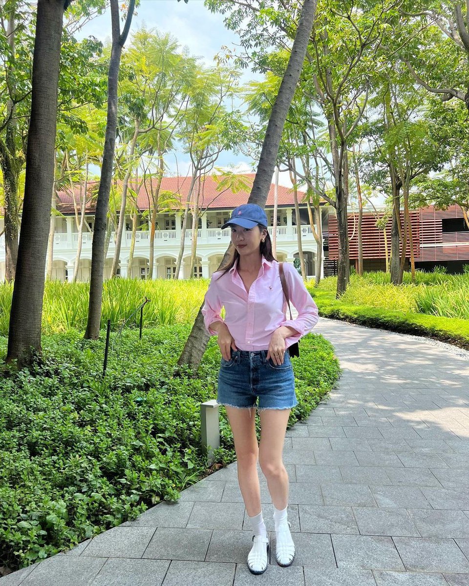 KrystalTHFans's tweet photo. 231023  #vousmevoyez from singapore🌴 #Krystaljung #krystal #jungsoojung https://t.co/AlYIeIv2qG