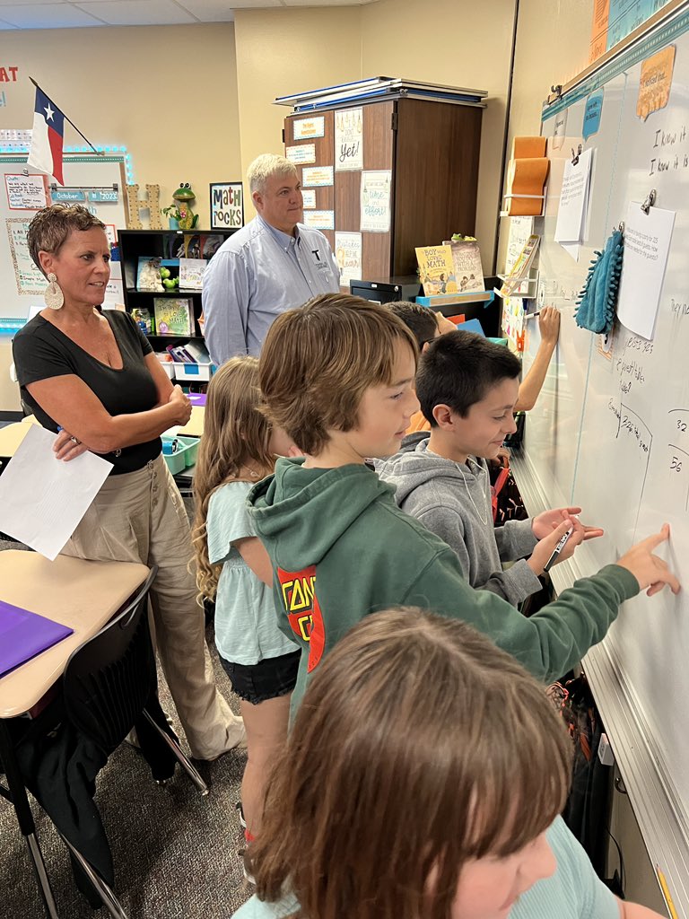 TomballISD's tweet photo. Witnessing high-quality teaching and learning at @TISDDPES! https://t.co/HnnKI7pi6E