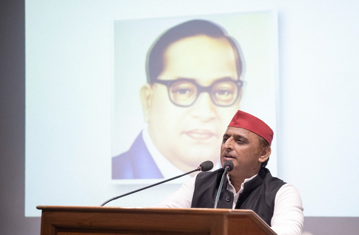 JaikyYadav16's tweet photo. अफगानिस्तान ने पाकिस्तान को हराकर मैच जीत लिया है। इस जीत में UP के पूर्व मुख्यमंत्री अखिलेश यादव का भी बड़ा योगदान है।

अफगानिस्तान का क्रिकेट होम ग्राउड ग्रेटर नोएडा का स्टेडियम रहा है। ये करार अखिलेश यादव की सरकार में 2015 में किया गया था। 

ग्रेटर नोएडा में ही अफगानिस्तान का ये टैलेंट तरासा गया है। लखनऊ का इकाना स्टेडियम भी अफगानिस्तान के खिलाड़ियों के लिए खोला गया था, ये इकाना स्टेडियम भी अखिलेश यादव ने ही बनवाया है।

शुक्रिया अखिलेश यादव जी