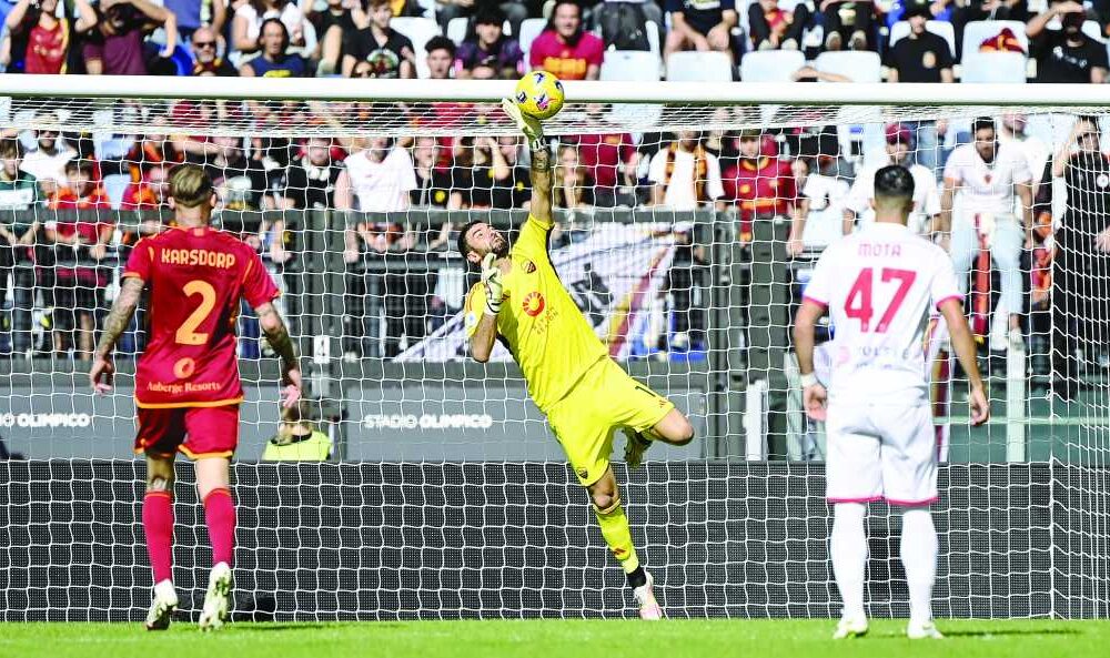 Ultimamente a #RuiPatricio non gliene abbiamo perdonata una, io per primo. Ma quando risulta decisivo è giusto riconoscerlo: perché ieri senza le sue parate la #ASRoma non avrebbe portato a casa i tre punti come ha fatto. 

Bravo, Rui.