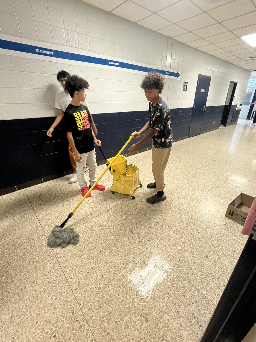 Lindsey Becker (@lbecker12) on Twitter photo Had to shout out these <a href="/LarsonMS/">Larson Middle School</a> STRONG students! They saw a mess, took responsibility and cleaned it up so no one slipped!!! Love these guys!! Had to shout out these <a href="/LarsonMS/">Larson Middle School</a> STRONG students! They saw a mess, took responsibility and cleaned it up so no one slipped!!! Love these guys!!
