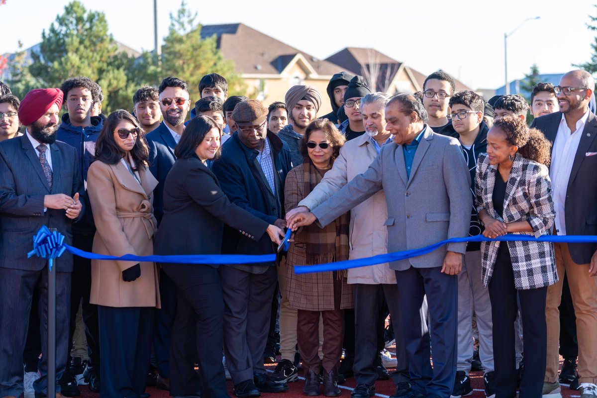 Rashmi Swarup (@pdsbdirector) on Twitter photo A beautiful morning for the unveiling of the new track <a href="/SandalwoodH_SS/">Sandalwood HeightsSS</a> which continues our collaboration between <a href="/PeelSchools/">Peel District School Board</a> and <a href="/CityBrampton/">City of Brampton</a> to revitalize the track for student and community use. A beautiful morning for the unveiling of the new track <a href="/SandalwoodH_SS/">Sandalwood HeightsSS</a> which continues our collaboration between <a href="/PeelSchools/">Peel District School Board</a> and <a href="/CityBrampton/">City of Brampton</a> to revitalize the track for student and community use.
