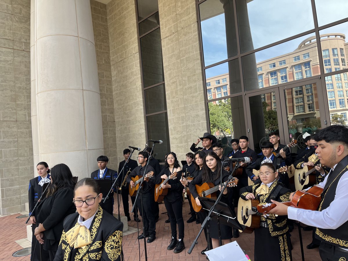 Willowridge & Marshall Mariachi tweet media