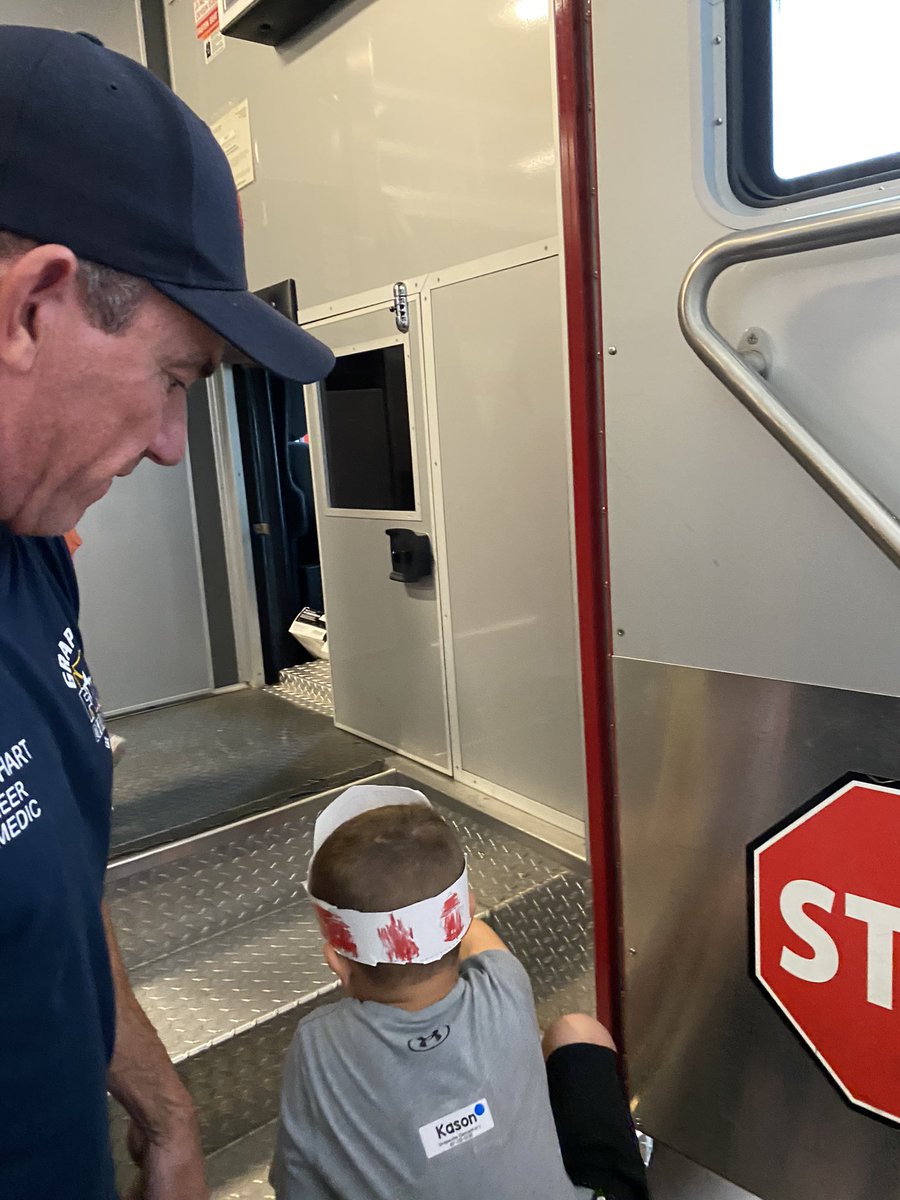 Natalie Finch tweet media