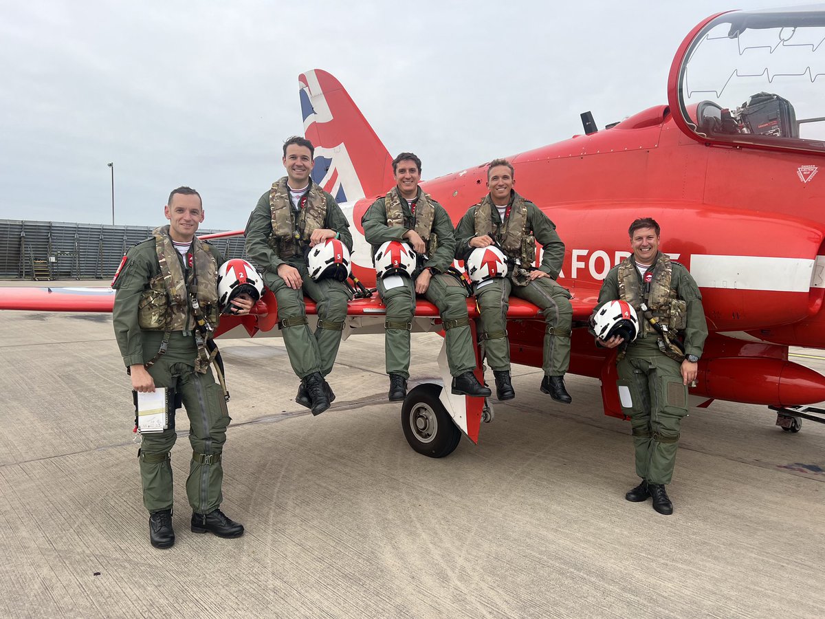 Training for next season is underway. An early milestone moment happened today, with 2024’s Enid section - Reds 1-5 and the front half of the team’s formation - flying together for the first time. #RedArrows