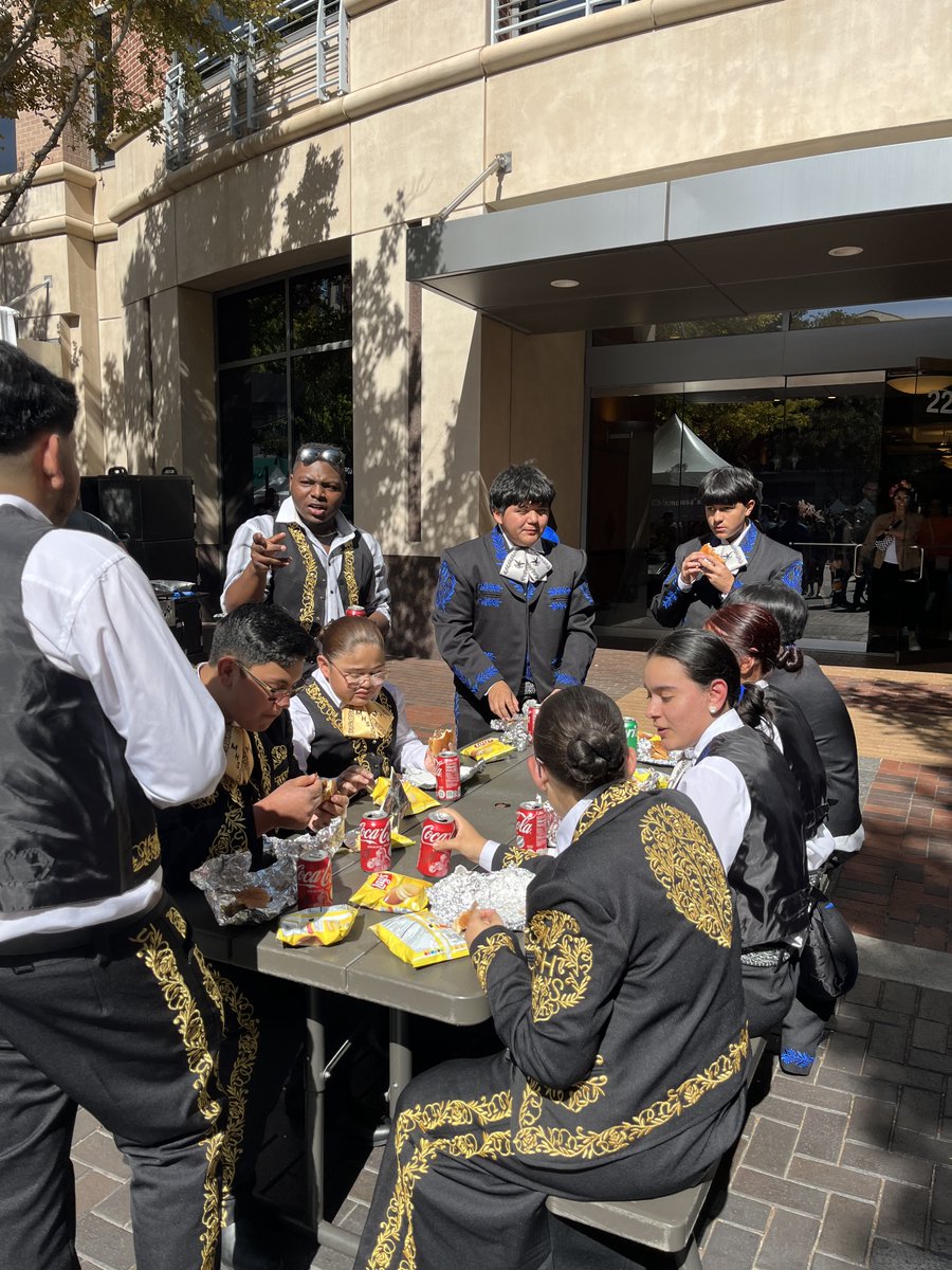 Willowridge & Marshall Mariachi tweet media
