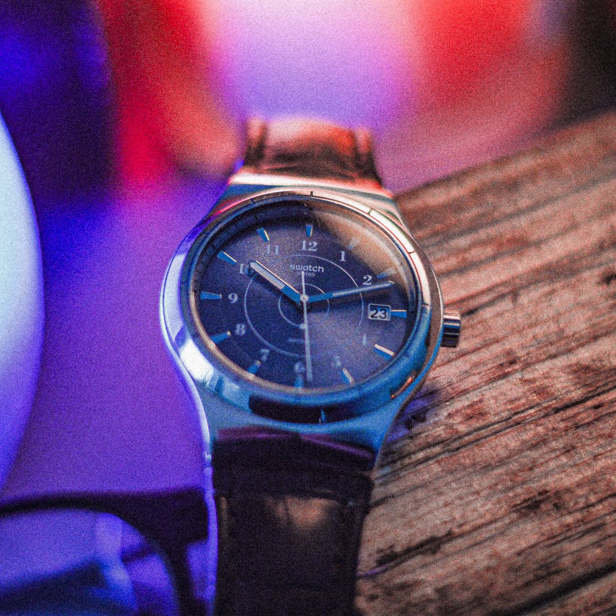 macromovement's tweet photo. Tick tock mf

     @ThePhotoHour @barkandjack @swatch @gadzhi @archi_tradition @scottishwatches @CameraLeon @thewatchcc 

#gadzhi #swatchsystem51 #irony #redblue https://t.co/34CKohuZQH