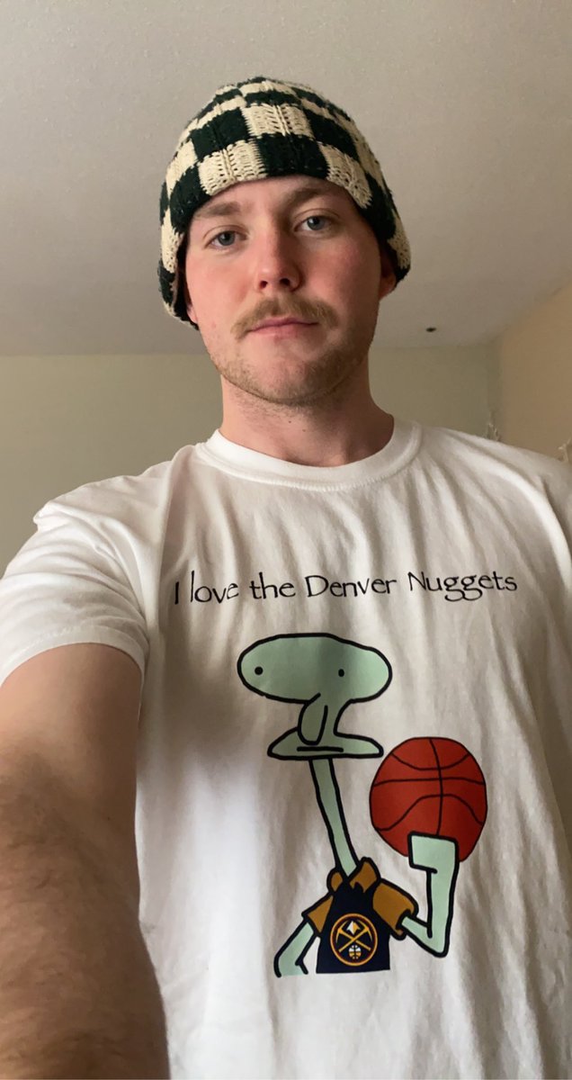ryan_goertzen's tweet photo. @nuggets The drawers overfloweth with gear https://t.co/NbRUaHHbFM