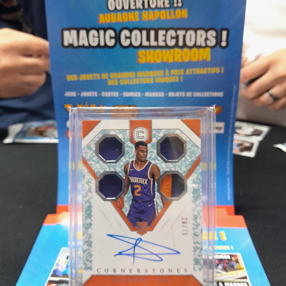 MCollectorsMars's tweet photo. C'EST PARTI ! GROS LIVE #SHOWEVENT #NBA @Voggt_fr
Cliquez ici https://t.co/nMnAx1EO67 !
#NBACARDSADDICT #BOXBREAK #nbacards #NBAJerseyDay @addict_cards #Nbafrance @potes_cartes @5majeur @TBA_France @FirstTeam101 @Basket_Infos @GuillaumeBLab @Basket_Retro https://t.co/ME7G7q0zPM