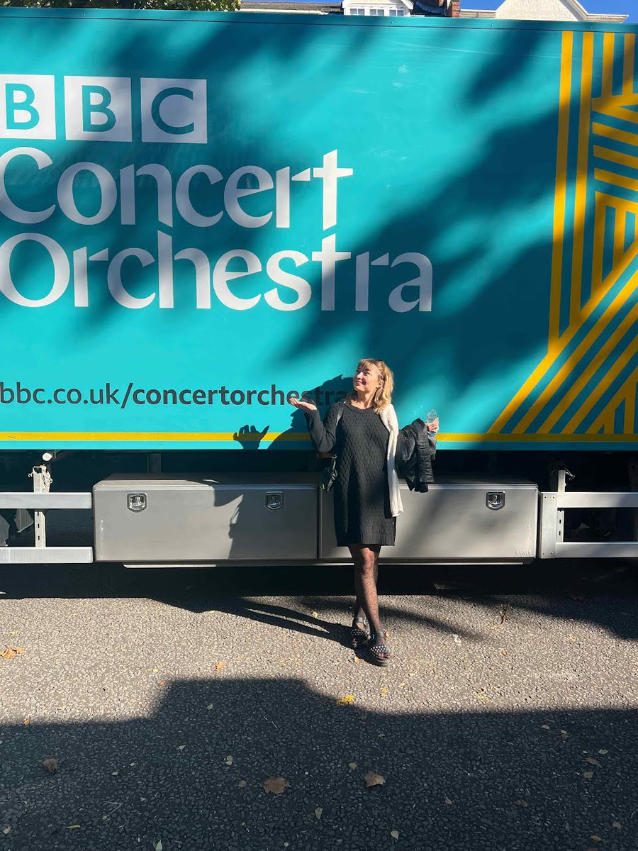 Amanda_Achen's tweet photo. Playing with the BBC orchestra tonight, nbd!
(They sound GLORIOUS, of course)
#bbcorchestra #amandaachen #eorzeansymphony https://t.co/yMlHq8fsK9