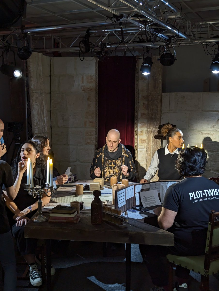 Plot Twist tweet media