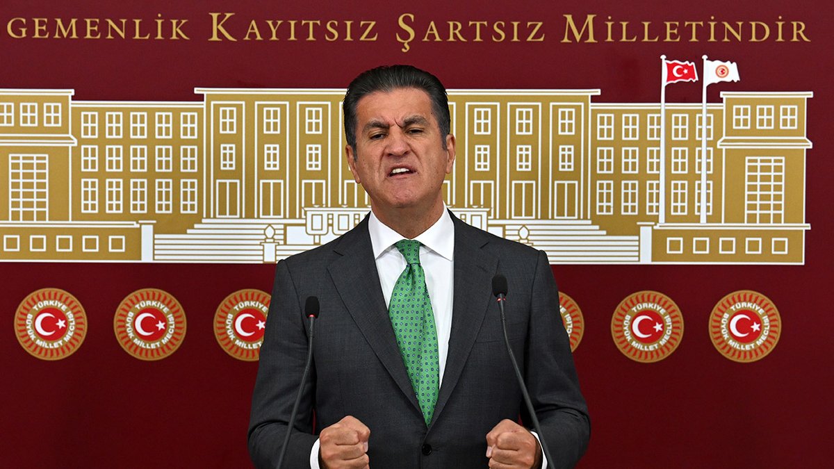 tgrthabertv's tweet photo. Mustafa Sarıgül'den genel af çağrısı

"Artık barışmalıyız, birbirimizle kenetlenmeliyiz, birbirimizi affetmeliyiz" 

https://t.co/uHYk8HakN1 https://t.co/xgqlgXI1Qt
