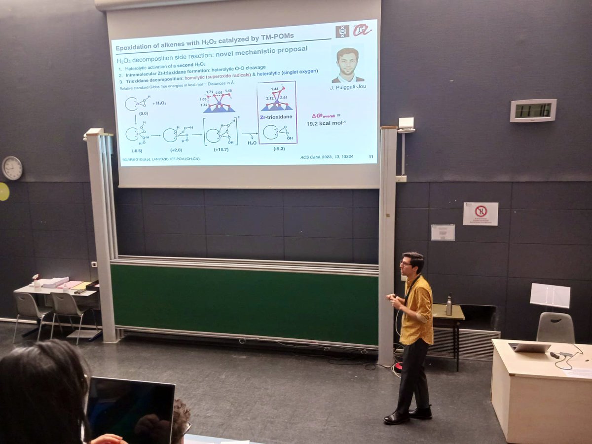 Last Friday I had the wonderful opportunity to share and discuss my research with some colleagues from the #POM community in Paris. Thanks @epom_ipcm @ILV_UMR8180 @irn_ms for such a great organization!! 👏🏼👏🏼
#polyoxometalates #compchem #stayhydrated