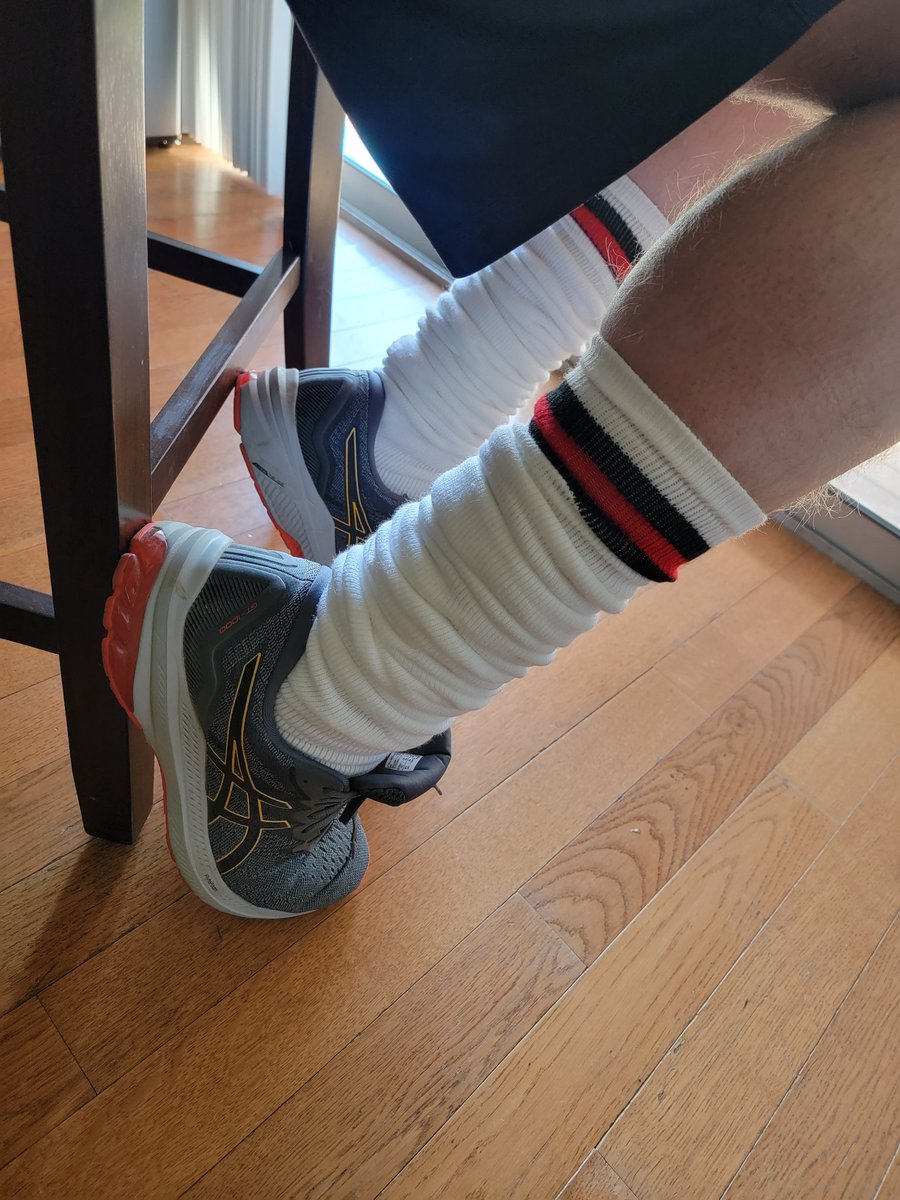 djlj2022's tweet photo. What would you think if you saw this out in public? https://t.co/SsjYBWa84u