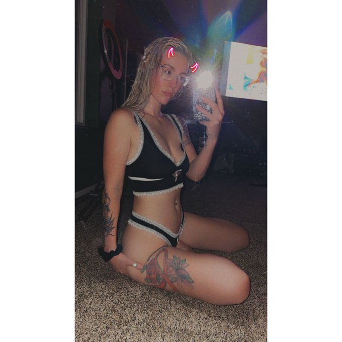 I need a ghost face mask.. uh.. date.. 😈  #OnlyFans #Milf #OF   https://t.co/ezAxcWCJ8s https://t.co<a href="/tag/onlyfans"class="tags">#OnlyFans</a><a href="/tag/milf"class="tags"><span>#milf</span></a><a href="/tag/of"class="tags"><span>#of</span></a>