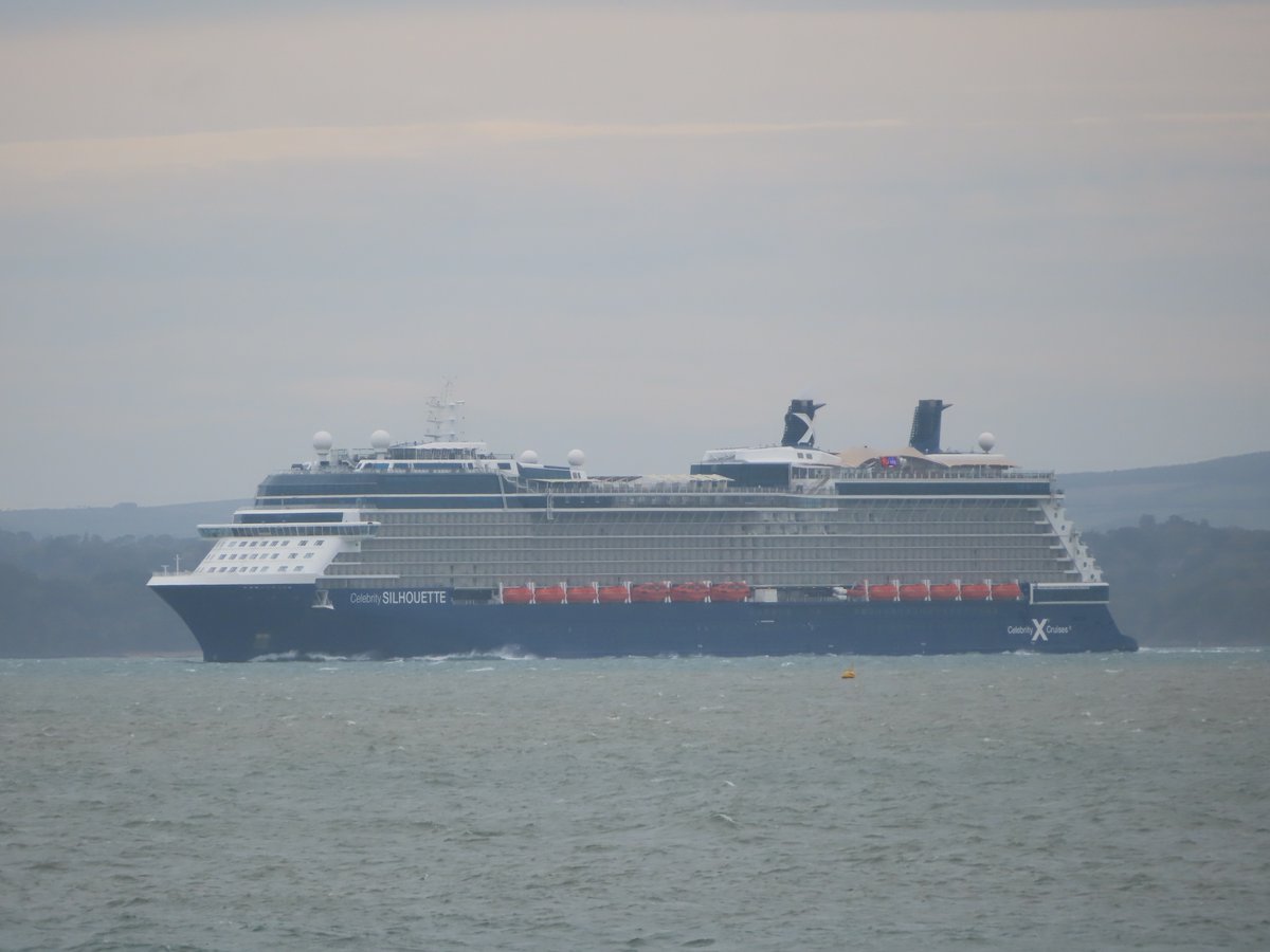 Celebrity Silhouette in the Solent outbound from Southampton on the 23/10/2023.
@MatthewCruises 
@CruisingJournal
