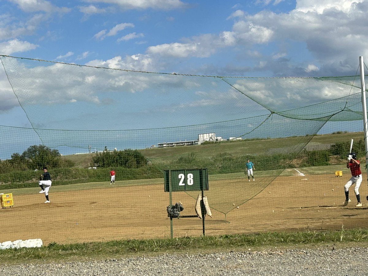 sumidasenior's tweet photo. 2023.10.21
今日は練習をしました！
OBの方々が来て下さり
指導して頂きました。
練習終わってからトレーニングをしました。
 #墨田シニア #墨田リトルシニア #中学硬式野球 #中学野球 #リトルシニア関東連盟  #広島東洋カープ #宇草孔基選手 https://t.co/jnQYJO3diT
