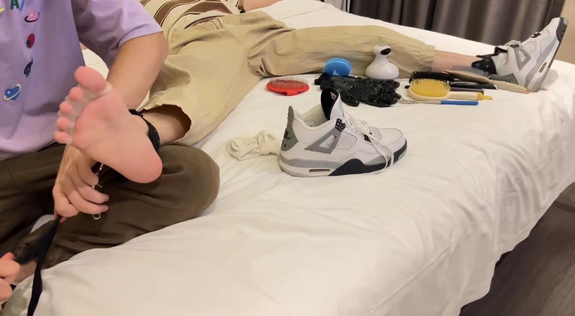 gztk43's tweet photo. 和好（坏）哥哥的第三约。太久没有玩tk，体力已经跟不上啦，稍微刷两下就���不了，所幸亲爱的好哥哥体恤我没有下狠手，还是要多练习练习才行呀。
@gd https://t.co/oSu7yV3Ijx