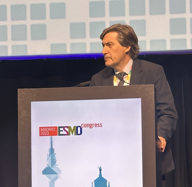 StephenVLiu's tweet photo. #ESMO23 Dr. @MARIANOPROVENCI presents 3y results from CheckMate 816 by tumor PD-L1 expression. In PDL1+, pCR 32.6%, EFS HR 0.46, OS HR 0.37, 3y OS rate 85% vs 66%. Similar when looking at stage II-IIIA. Fantastic. https://t.co/5C5RrfgI68