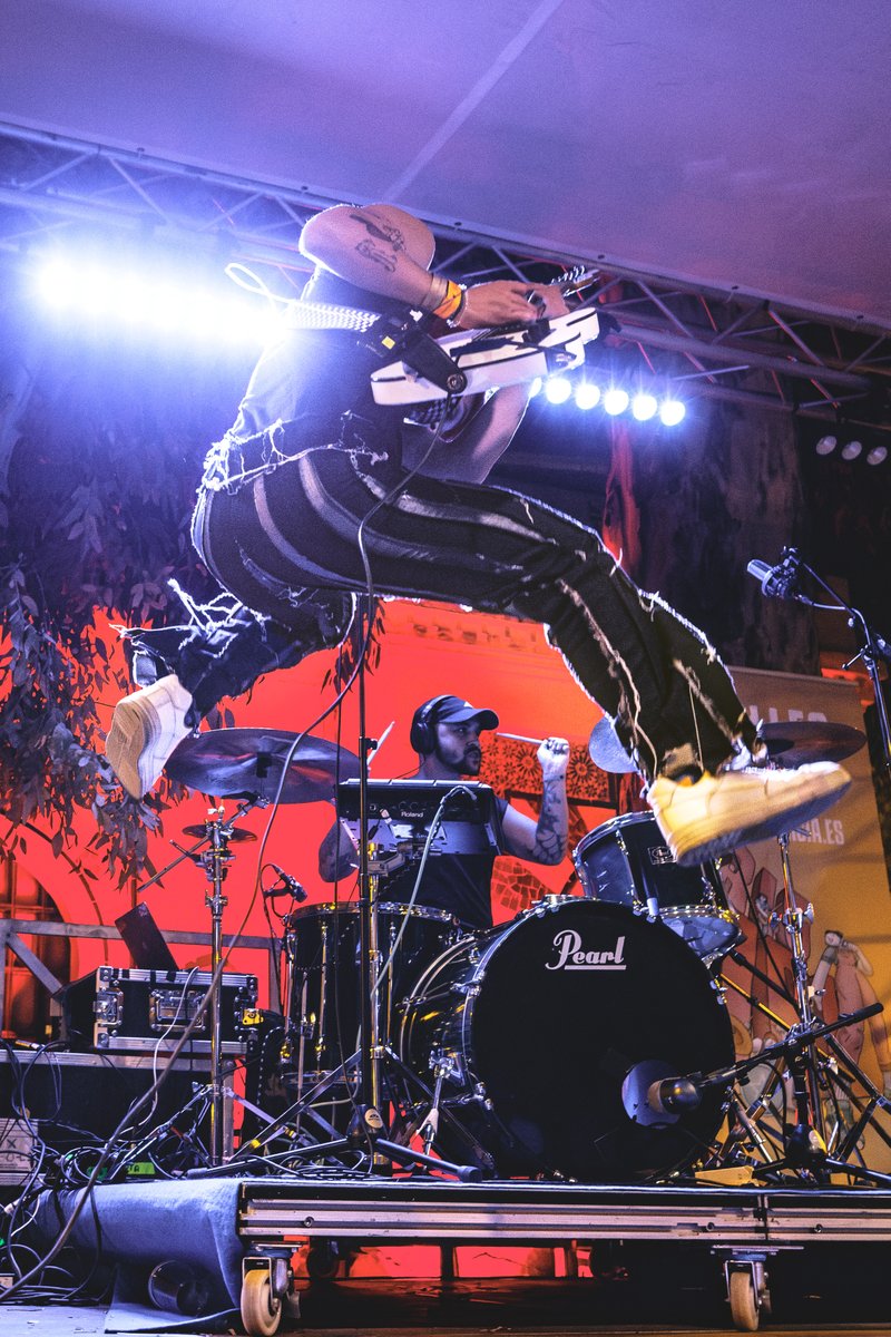 El cierre del @BigUpMurcia  tuvo a <a href="/samurai_fm_/">Samuraï</a> como protagonista. Con solo 22 años es más que una promesa. Un directo cargado de fuerza, más cercano al rock que al pop en el que se le suele etiquetar. Uno de esos nombres que va a resonar los próximos años.

📷 <a href="/bocatatun/">Fernando Crego</a>