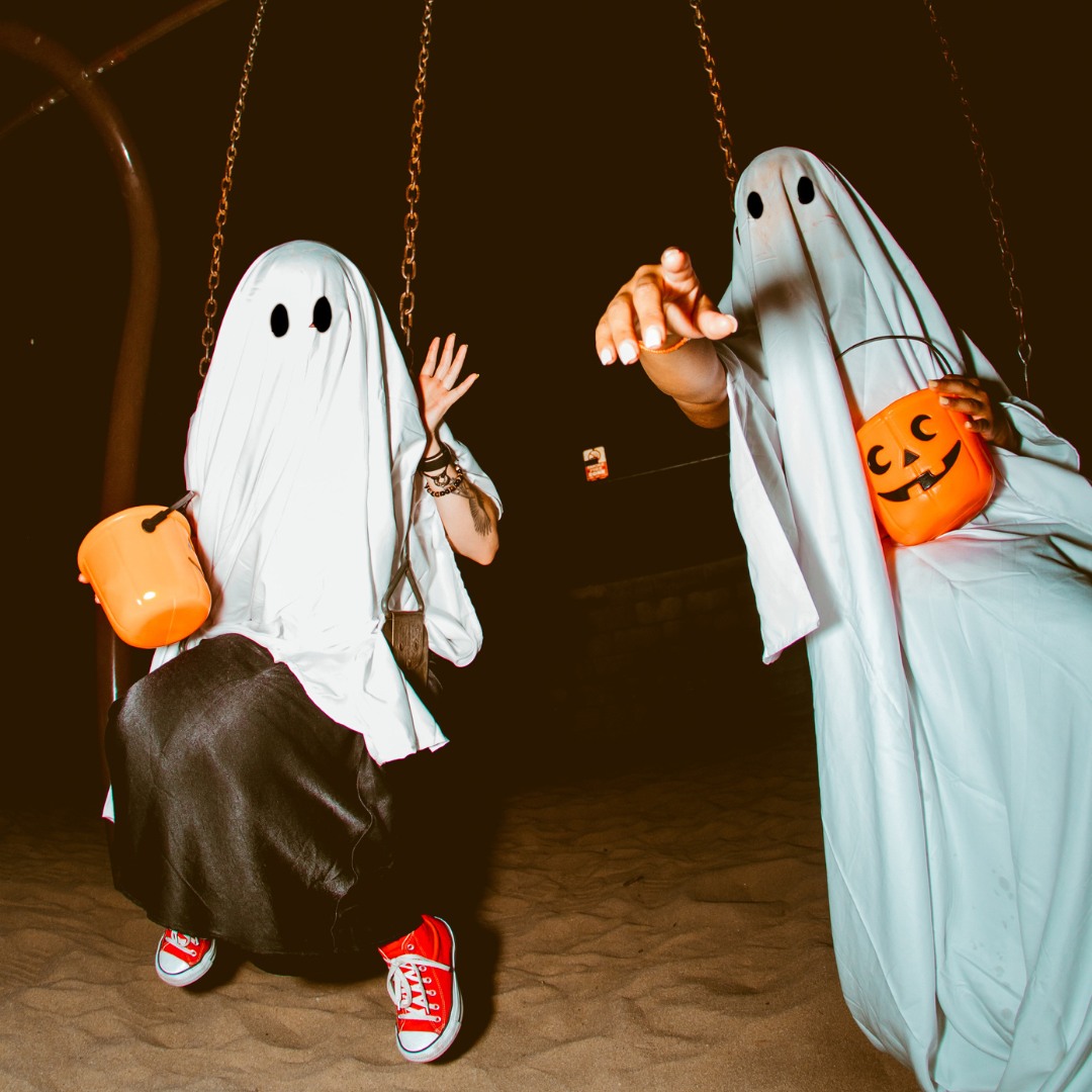 BlockThree's tweet image. We're gearing up for our lineup of Halloween festivities next weekend!

🎃 Friday: Halloween Costume Party! 6pm - 10pm!  Live music! Prizes for costumes!
🎃 Saturday: "Here for the Boos" Makers Market from 1pm - 8pm and the @stjacobsvillage Pumpkin Parade from 4pm-8pm!