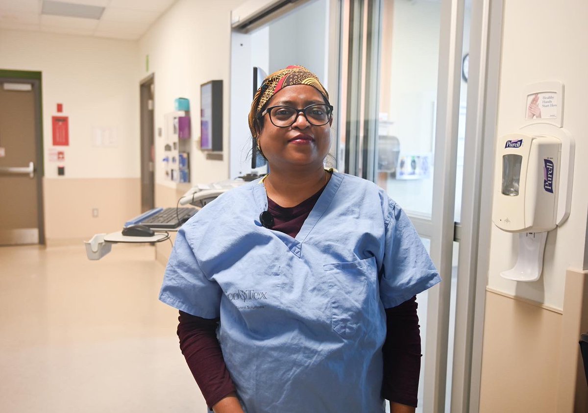 HRHealth_'s tweet photo. Our intensive care unit (ICU) encompasses a team of highly trained staff, physicians, and volunteers who demonstrate expertise and compassion in the care they provide. 

We celebrate our ICU teams in assisting with some of our most critical patients and complex cases. #ICUWeek https://t.co/RI26hC8KWg