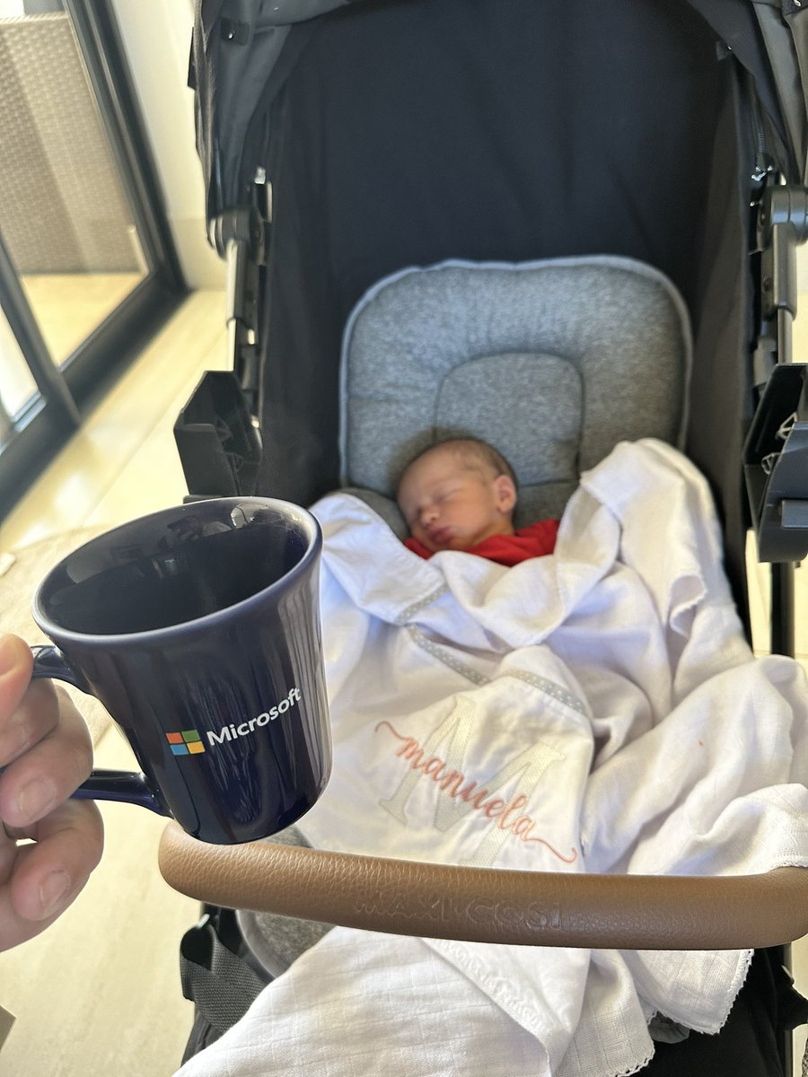 andreguidis's tweet photo. Good morning with this cute baby 🌞😻#Microsoft #microsoftbr #newborn https://t.co/piZi2zczdF