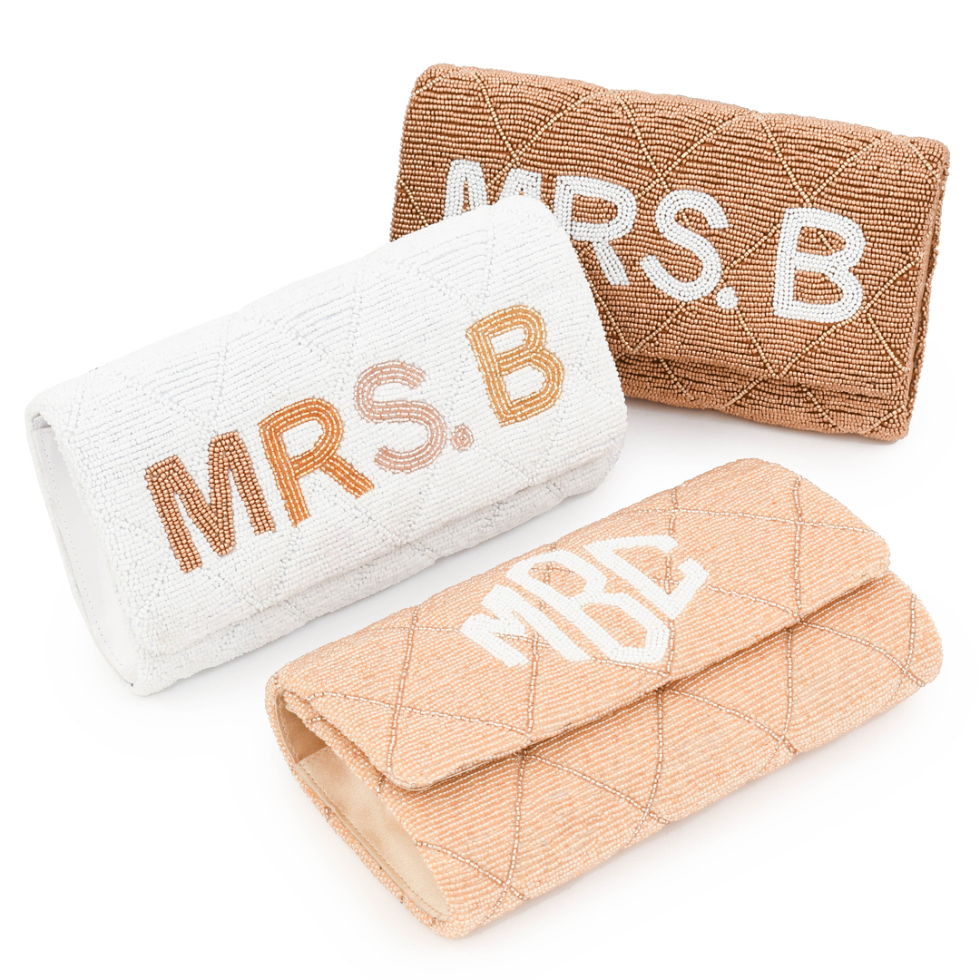 CPrepMonograms's tweet image. Our Coco Clutch is absolutely stunning in shades of Coffee, White and Matte Gold.  Design yours today at Classic Prep!