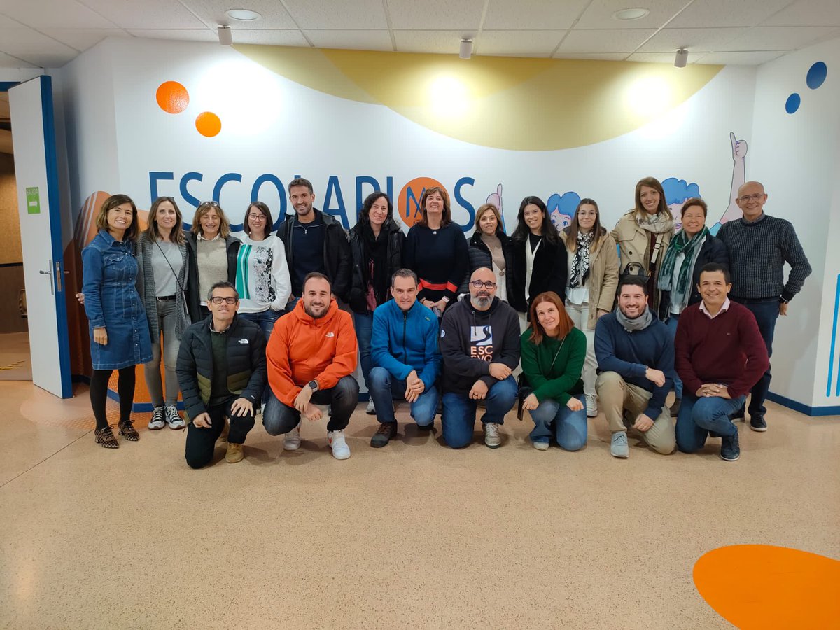 Escolapios - Emaús tweet media
