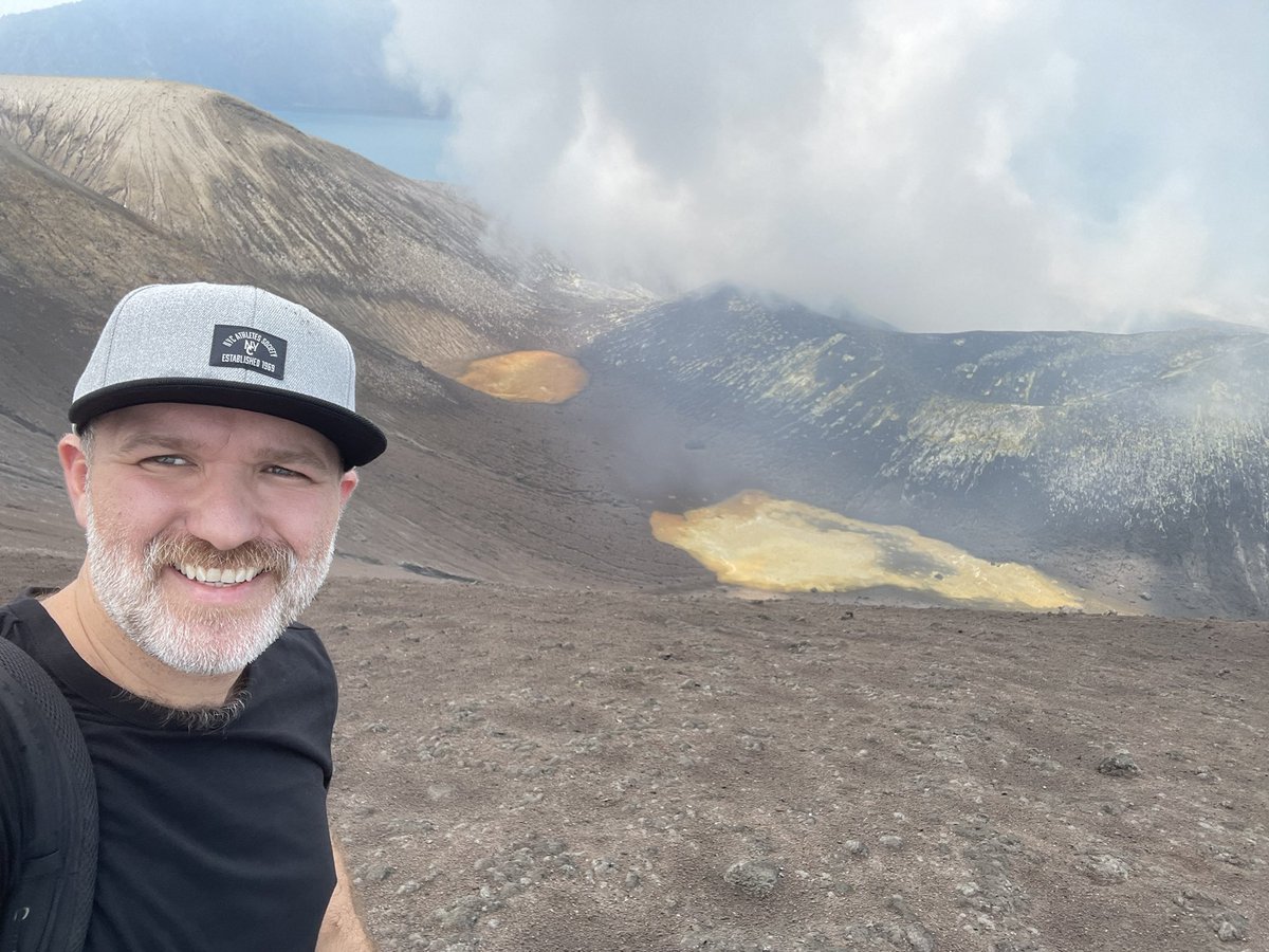BrianKerrEdu's tweet photo. Awesome Geography day today!  Climbed up active volcano Krakatoa in Indonesia to get a fantastic view of its smouldering crater #GeographyTeacher #Krakatoa #Indonesia https://t.co/DymzRMsq0U