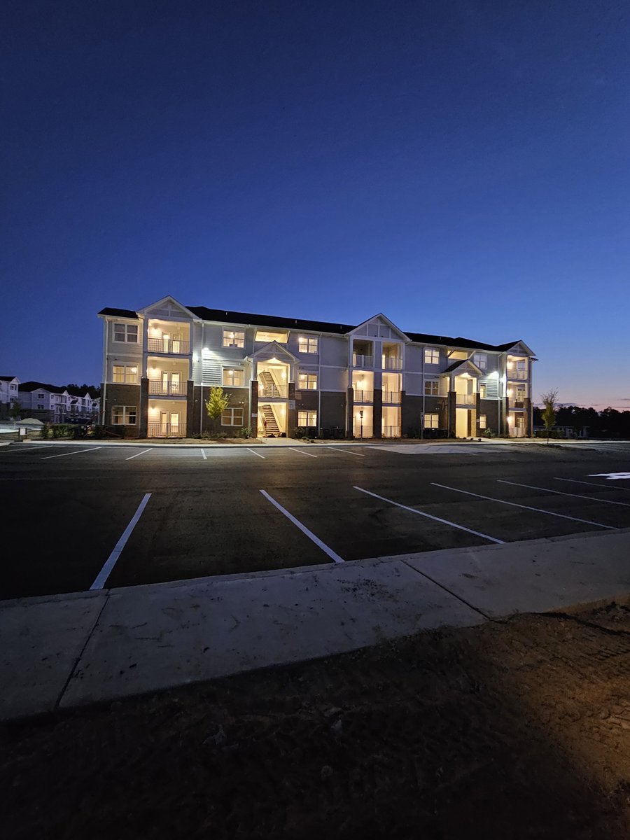 Our Garden Lakes multi-family project in #Columbia, SC is coming along nicely! This 288-unit project Includes 12 3-story apartment buildings, a clubhouse building, an amenity building, a picnic shelter, a dog park &amp; playground #ThisIsSamet #Construction #MultiFamily