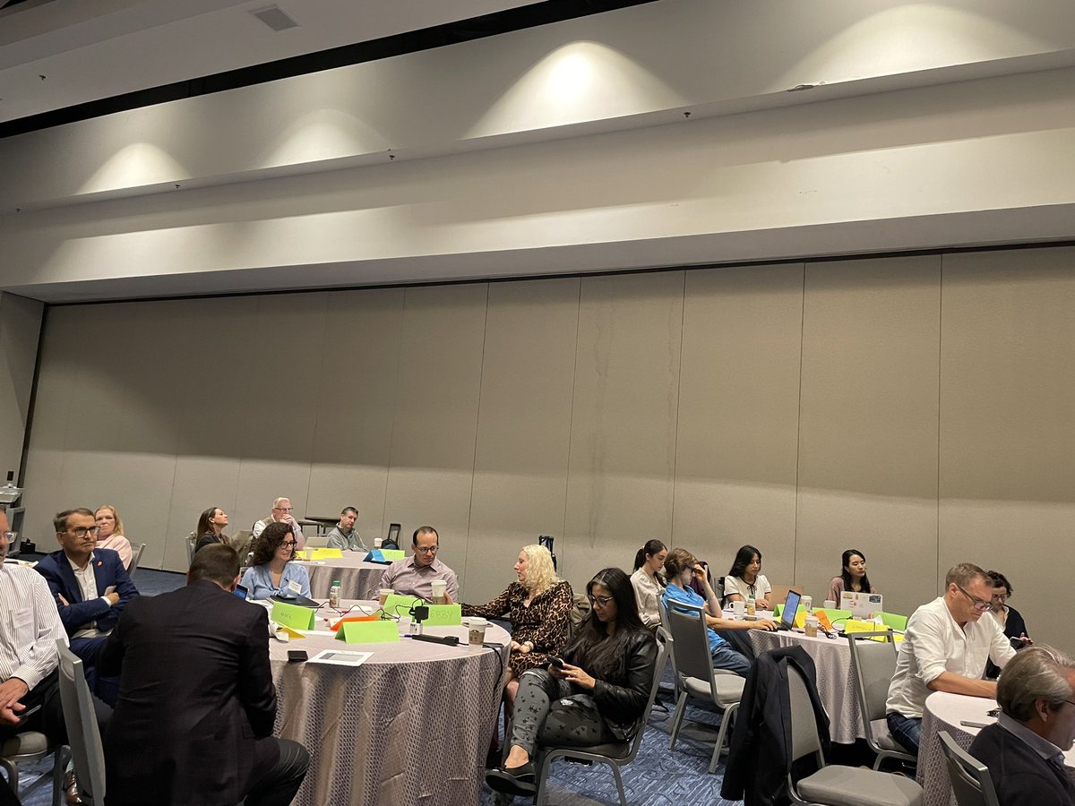 ZoeGaroufalia tweet media