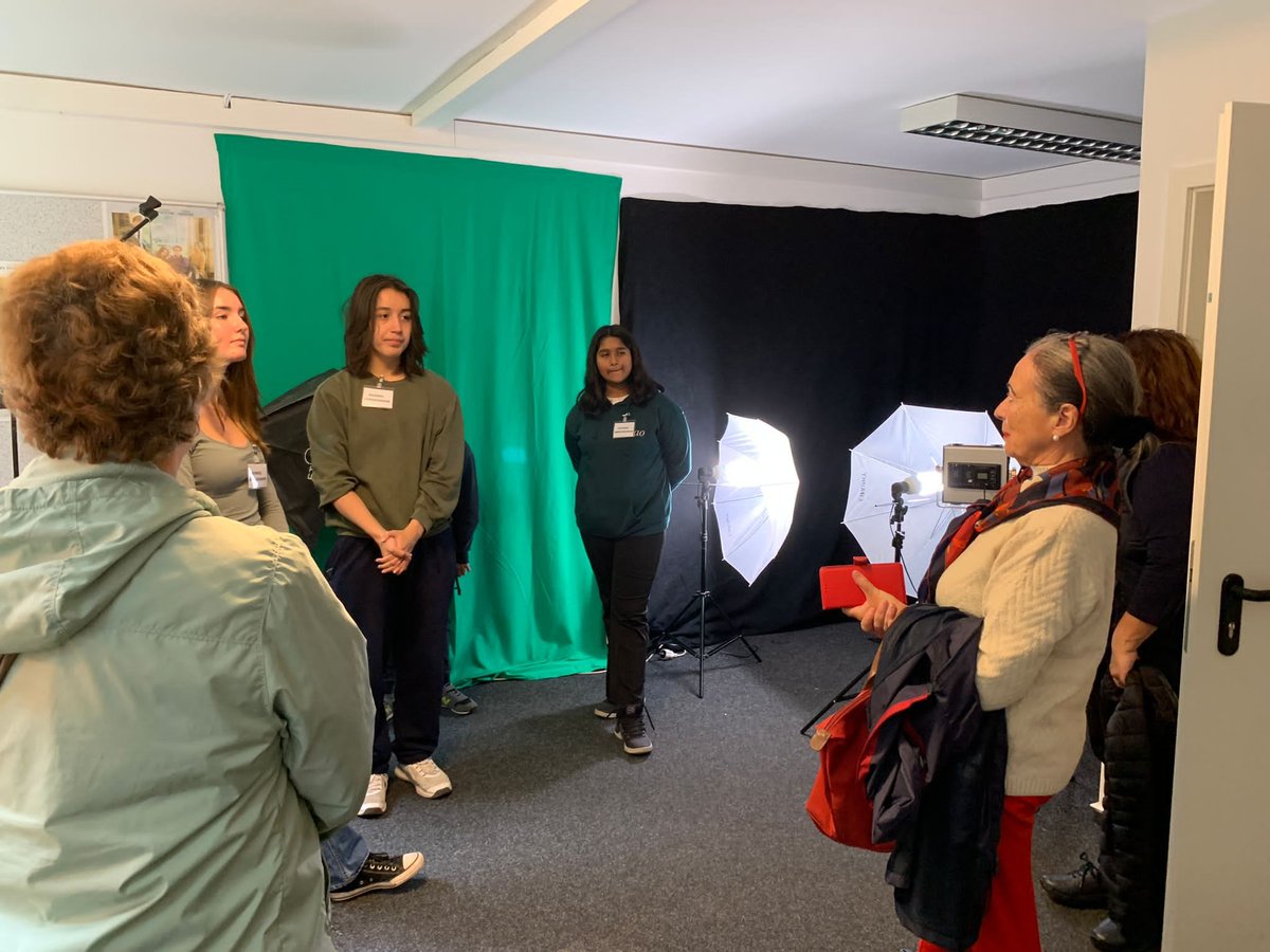 IBatHPC's tweet image. We were happy to welcome passengers travelling with @UniworldCruises at our school. School Ambassadors of different grade levels gave them a tour of our school and explained what it is like to be a student of HPC  International School.
#IBatHPC #BelongEngageGrow #Heidelberg
