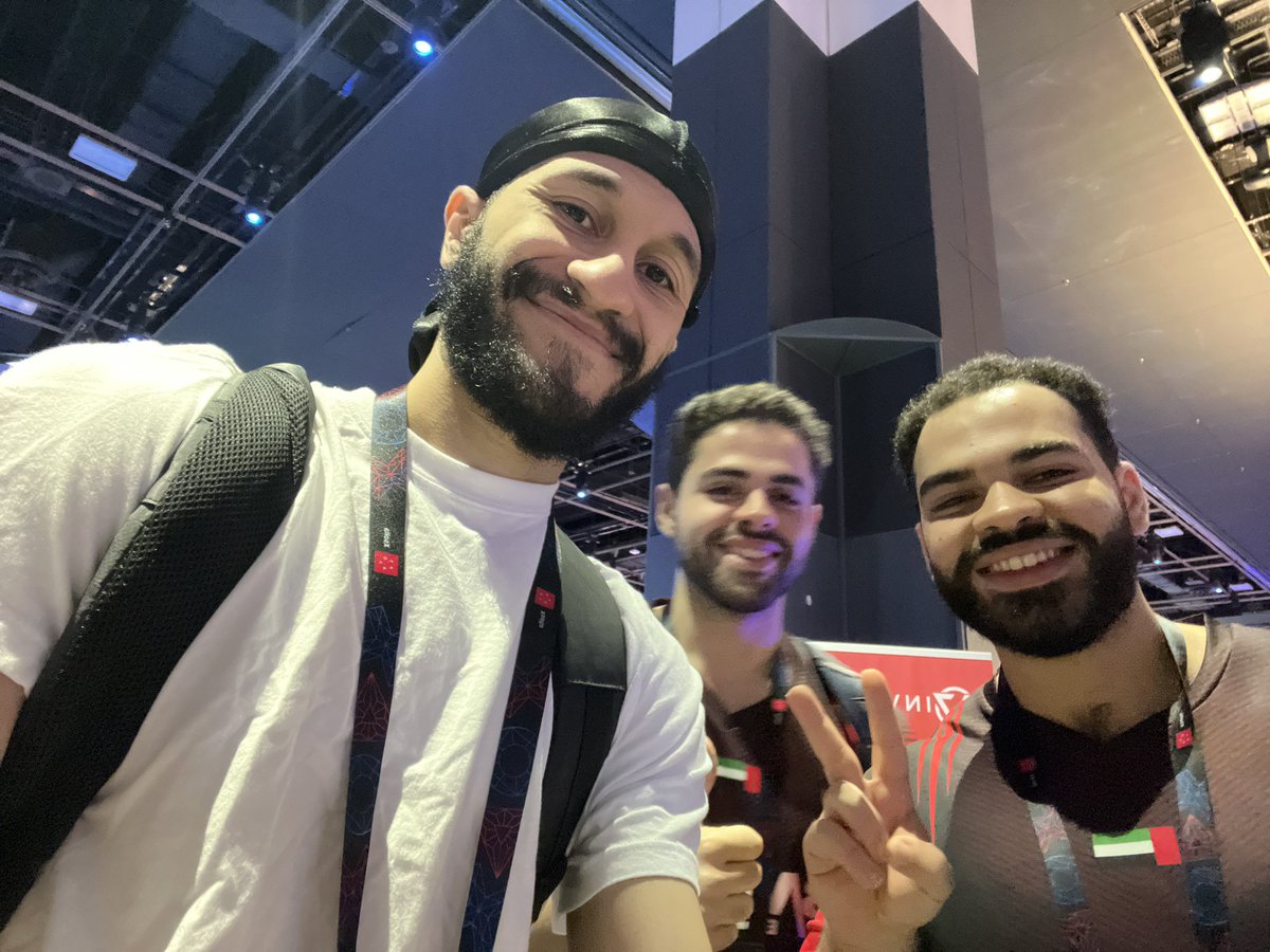 Zaferino1's tweet photo. The FGC really stands for the Finest Gaming Community you’ll ever be a part of. So many beautiful spirits come together from all walks of life to communicate in the universal language of button pressing, that it makes you wonder how can the world be anything other than this great. 

Our skin tone doesn’t matter, our preferences, where we come from, political opinions, all that holds weight is contributing something of positive value to the scene, be it through helping others, winning tournaments in dominant fashion, commentating, running brackets, playing casuals with a newcomer, introducing new ideas through content and so on. 

I’m grateful to live a life that allows me to engage with the countless bright lights that share this common passion. I hope to repay this community someday for being one of the greatest things that’s ever happened to me.