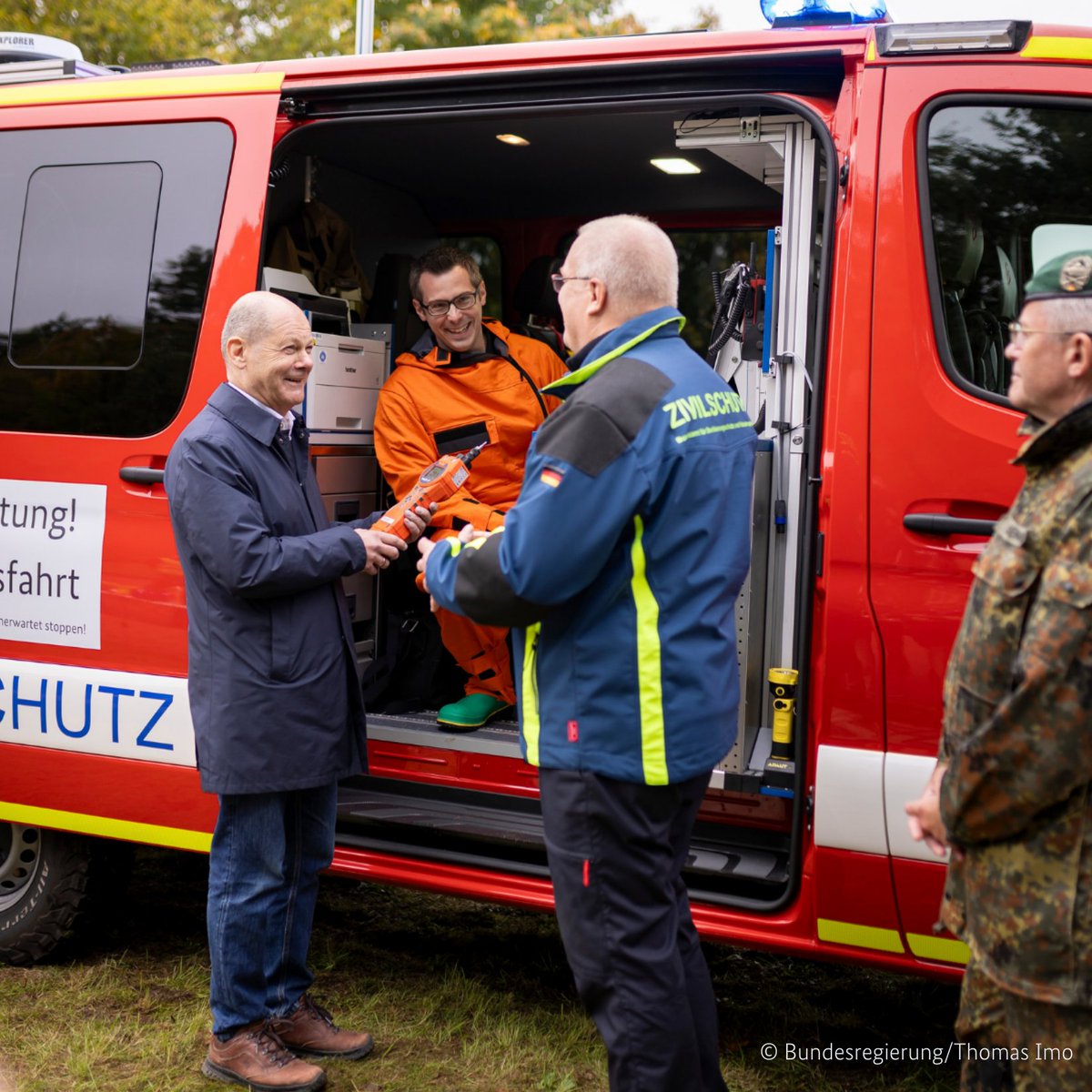Bundeskanzler a.D. Olaf Scholz tweet media