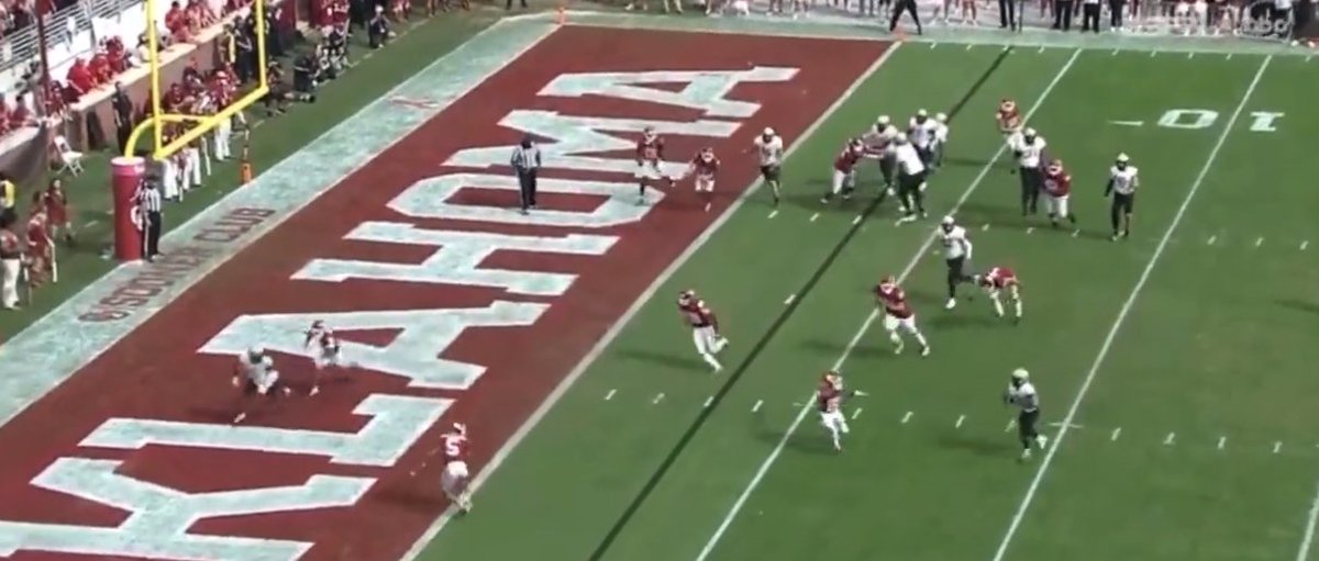 akaHotSizzle's tweet photo. @UCFXOS Throw the ball 🏈

May not have worked, but it's definitely not going to work if we don't throw. X will come back this, tough kid 💪 https://t.co/udeZ4XnqVq