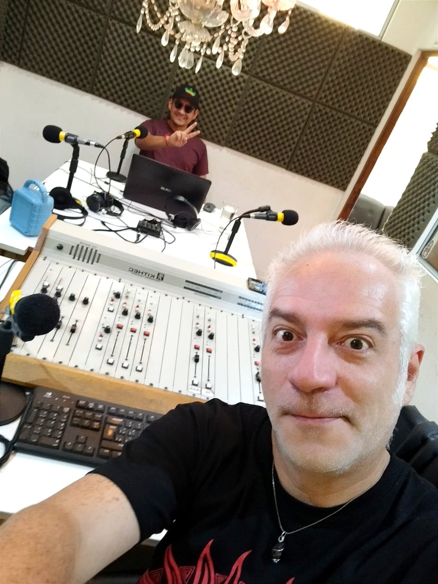 josebrandan666's tweet photo. Acompáñanos desde las 10 y hasta las 13, tenemos todo el Pan y Circo con @AgendaSalta @YoCasto @Yo_Casto y @TonyRodri2 en vivo desde la @RadioDinamo 100.9mhz de la ciudad de Salta!!!
Venite con nosotros!!! https://t.co/srvOfxyCyZ