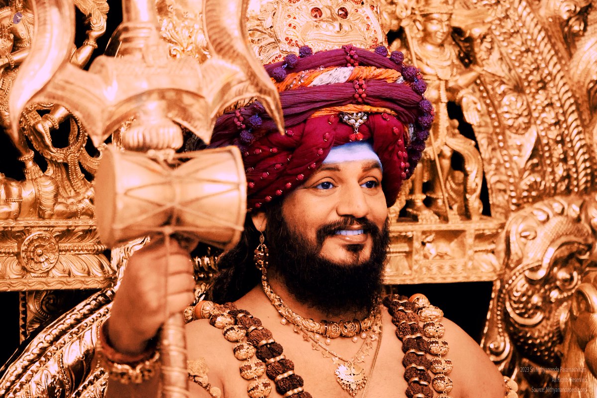 #Gita

Not fulfilling your everyday #commitments will only make the weeds hide behind your unconscious patterns. Swami #Vivekananda is very clear, yoga can happen in you, only along with responsible actions. #Karma yoga does not happen without responsible actions.

#Nithyananda