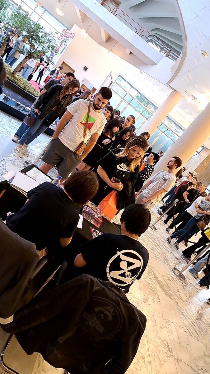 記念すべきアルバニア国🇦🇱初のアニメイベントに招待参加させて頂きました。
２日間大変大勢の方達にご来場して頂いたサイン会はイイ意味でパニクリました😅
アルバニアの皆様、心より感謝申し上げます😌🇦🇱💕