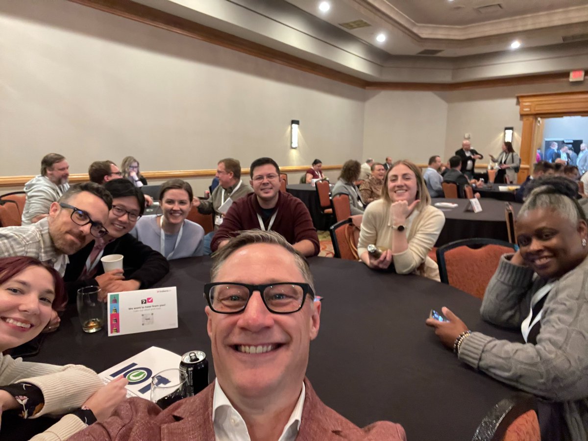 Denise Linn Riedl tweet media