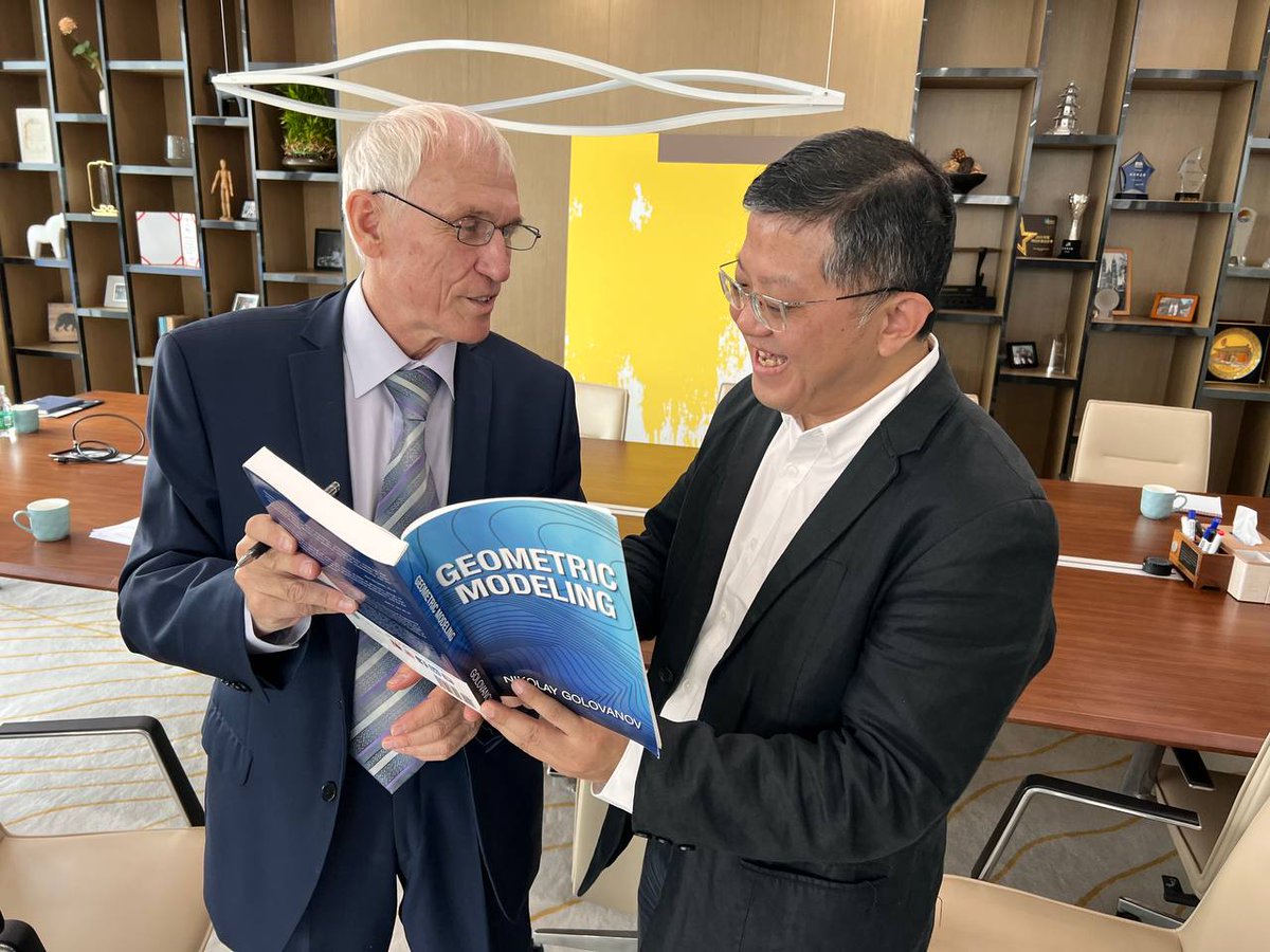 C3Dlabs's tweet image. A lecture on #geometricmodeling by Nikolay Golovanov, Chief Architect at #C3DLabs, took place at East China Normal University (#ECNU), Shanghai, on October 20. It gathered 100 students and teachers from Chinese universities.
We thank #Bochu, the company that organized the event.