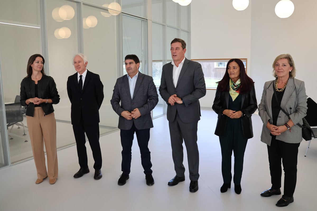LaraMendezLopez's tweet photo. Tamén quero agradecer a súa aposta pola creación de emprego de calidade noutras empresas de Lugo apoiando o noso fondo de capital #LugoTransforma onde Norvento é socio e participa activamente. https://t.co/HevMdpcIRm
