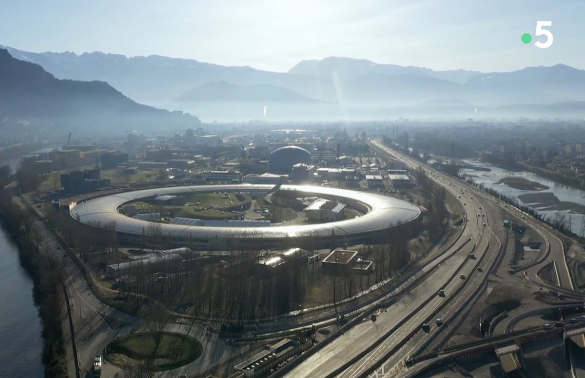 #REPLAY ‘Voyage au centre de la Terre’ <a href="/FranceTVNature/">France.tv nature</a> 

Quand le Synchrotron Européen #Grenoble permet de reproduire les températures qui règnent au centre de la Terre.
france.tv/documentaires/…