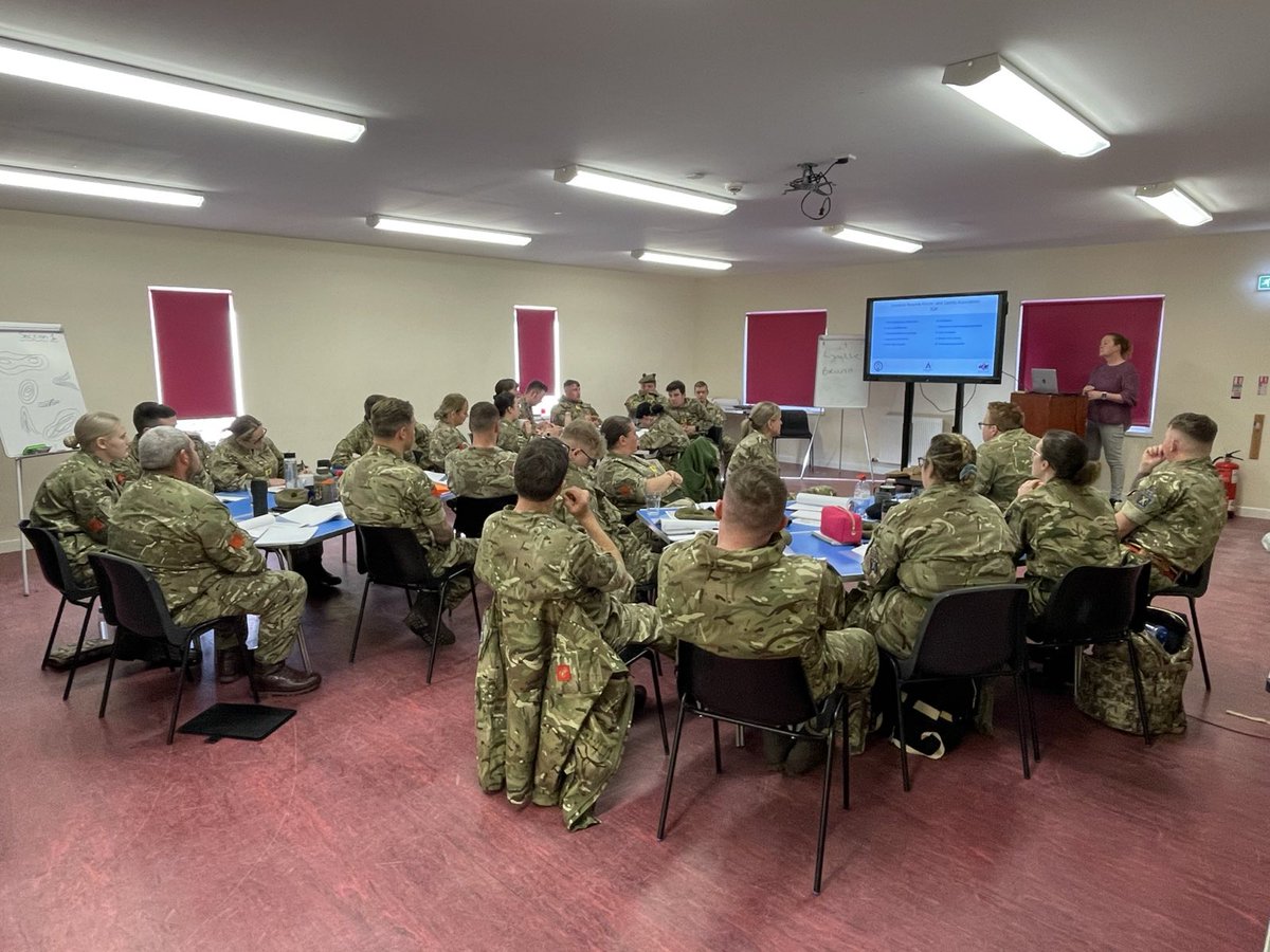 CTTScotland's tweet photo. It might be a coldish day, but still, there was the urge to have a group photo @ lunch break. The team managed to cover SQA registration &amp; hopefully, the majority will gain a level 6 certificate for their portfolio. It is busy &amp; don't we know it.🇬🇧💂‍♀️🏴󠁧󠁢󠁳󠁣󠁴󠁿 @ArmyCadetsScot @OC_13Coy https://t.co/oLW9kZSW8P