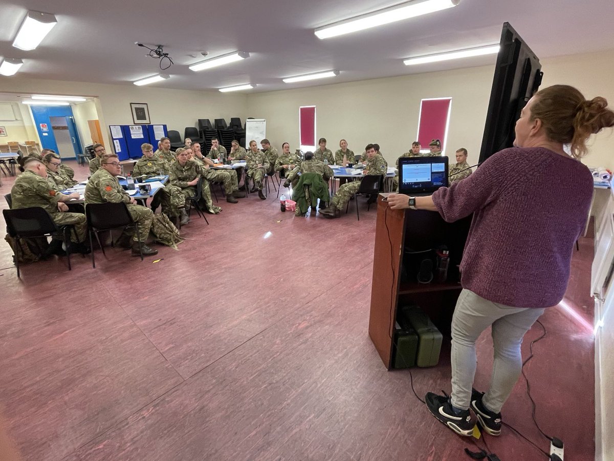 CTTScotland's tweet photo. It might be a coldish day, but still, there was the urge to have a group photo @ lunch break. The team managed to cover SQA registration &amp; hopefully, the majority will gain a level 6 certificate for their portfolio. It is busy &amp; don't we know it.🇬🇧💂‍♀️🏴󠁧󠁢󠁳󠁣󠁴󠁿 @ArmyCadetsScot @OC_13Coy https://t.co/oLW9kZSW8P