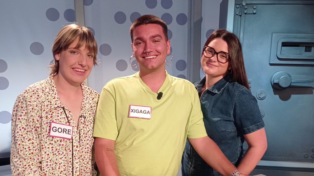 JoEnSeMesIB3's tweet image. Vos presentam les #MalsExemples i les #Sardinetes 🙌🏻 Arriben per jugar amb els #Gasss i per fer-vos esbutzar de rialles... Advertits estau 😉

Vos esperam cada vespre a @IB3 a les 21:30 h. 📺