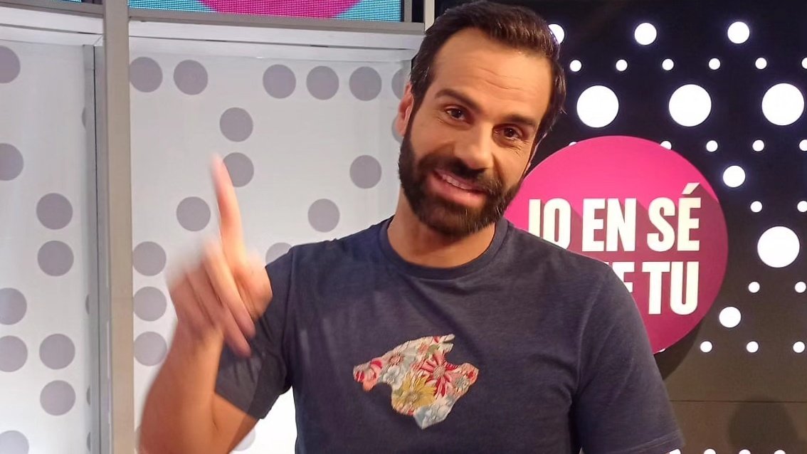 JoEnSeMesIB3's tweet image. Vos presentam les #MalsExemples i les #Sardinetes 🙌🏻 Arriben per jugar amb els #Gasss i per fer-vos esbutzar de rialles... Advertits estau 😉

Vos esperam cada vespre a @IB3 a les 21:30 h. 📺