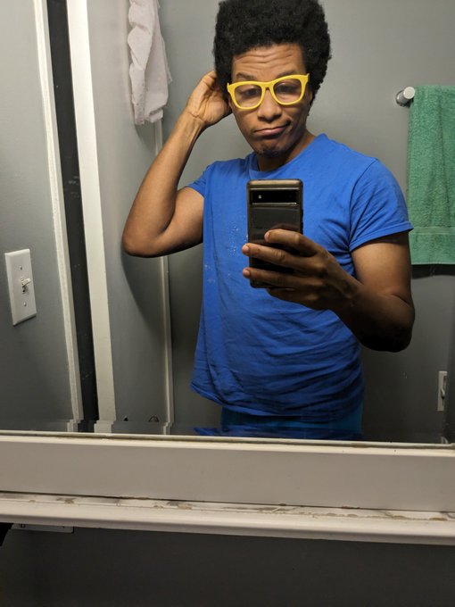 Yoga done! Time for the morning walk 😄🌅 https://t.co/vB6TI5Q3nJ