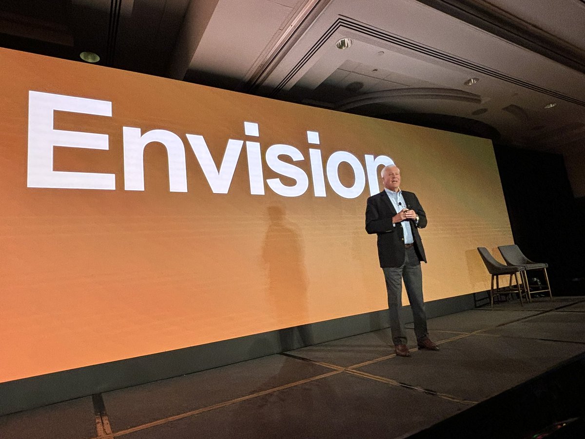 .<a href="/JimPowersCrowe/">Jim Powers</a> welcoming delegates to 2023 <a href="/CroweGlobal/">CroweGlobal</a> Conference #WashingtonDC. Delegates from 60+ countries. Underlying themes are #people &amp; #talent, and rapid #technological change.